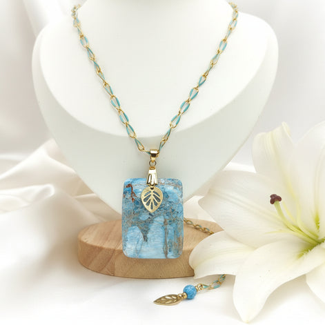 collier apatite bleu doré