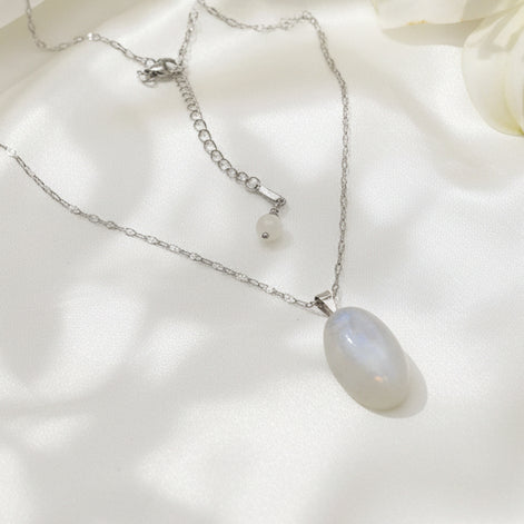 Collier et pierre de lune arc en ciel, péristérite