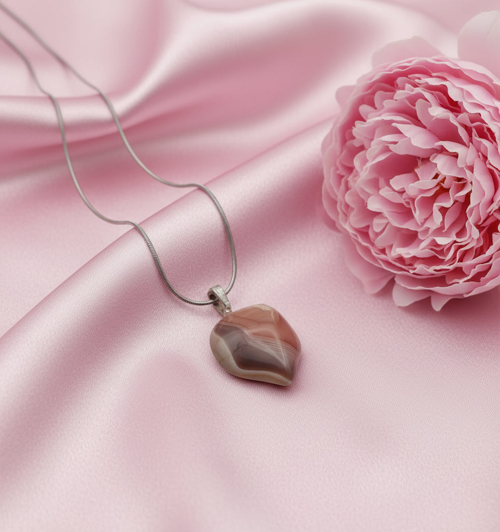 Pendentif ou pierre libre en Agate du Botswana rose extra 2 cm