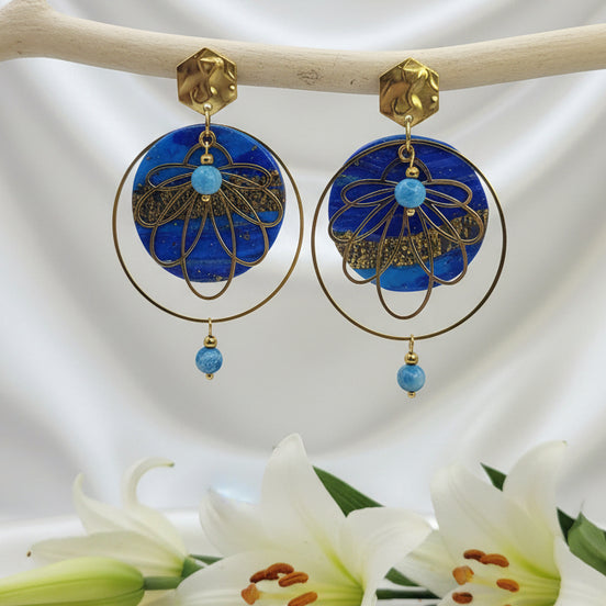 Boucles d’Oreilles Bleu et or en Apatite,
