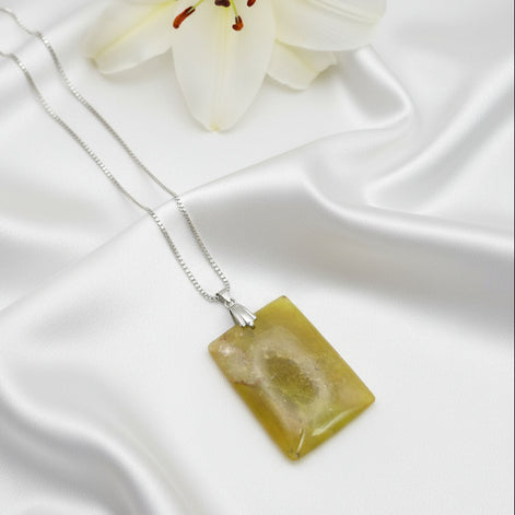 collier homme pierre opale