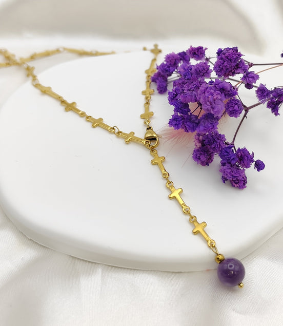 Collier doré chaine croix et sa perle d'améthyste