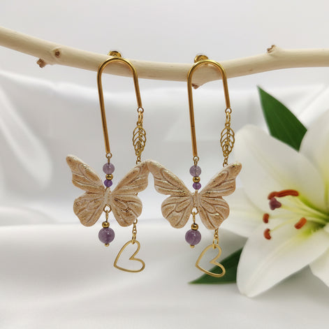 Boucles d'oreilles papillon rose dorées, améthyste & polymère