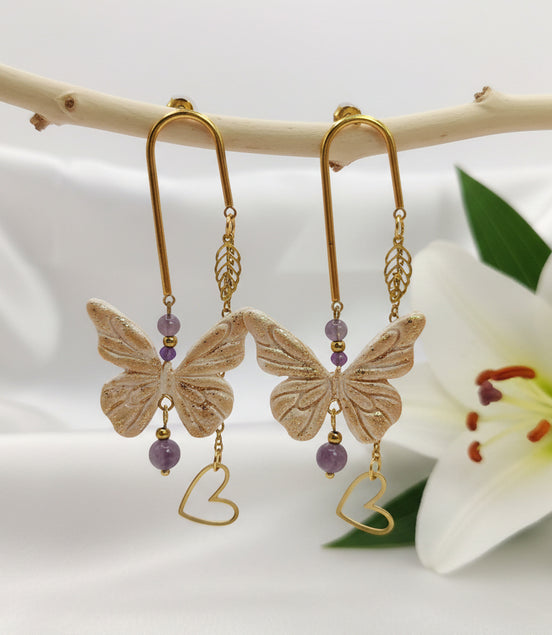 Boucles d'oreilles papillon rose dorées, améthyste & polymère