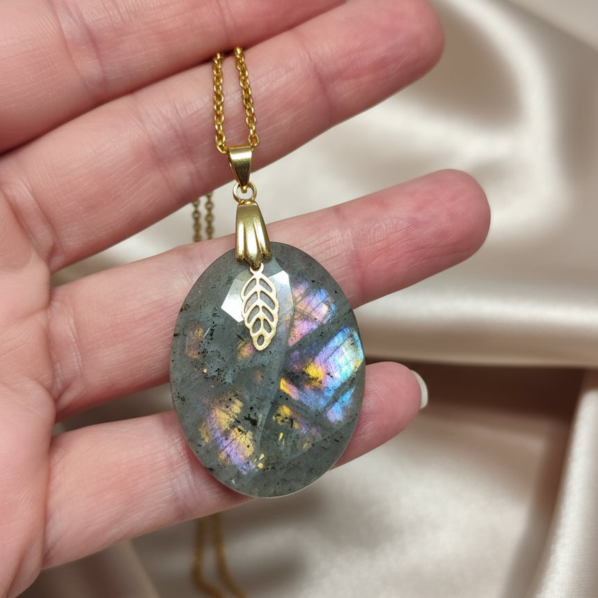 collier labradorite rose violette