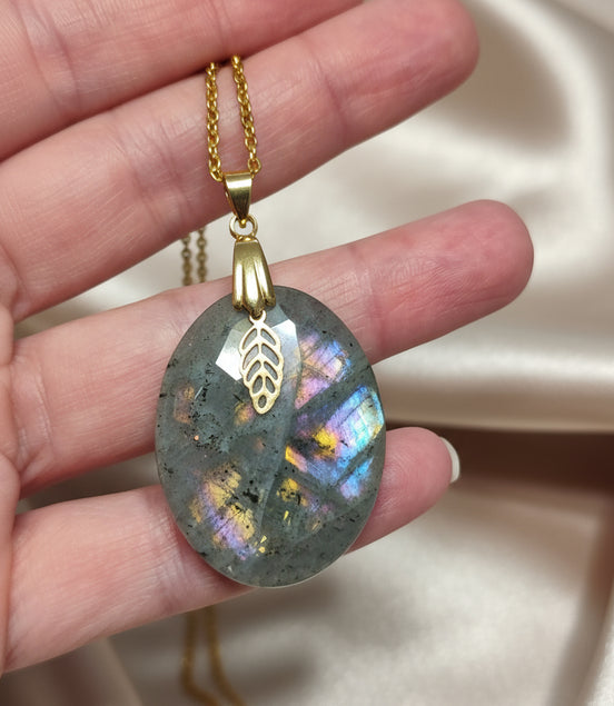 collier labradorite rose violette