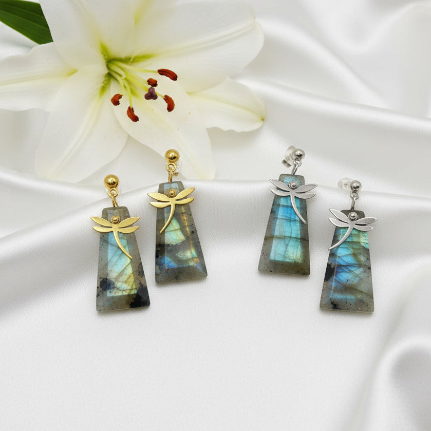 Boucles d'oreilles en labradorite et libellule doré ou argenté