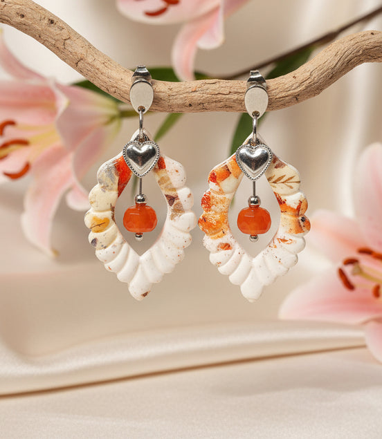 Femme  boucles d oreille argentée cornaline