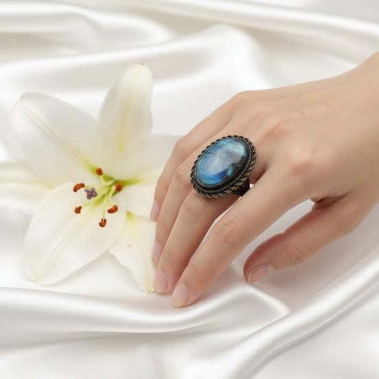 bague en pierre labradorite