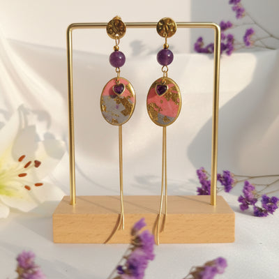 Boucles d'oreilles dorées, améthyste & polymère