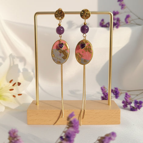 Boucles d'oreilles dorées, améthyste & polymère