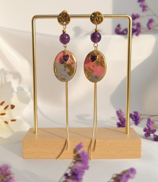 Boucles d'oreilles dorées, améthyste & polymère
